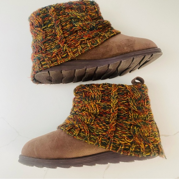 MUK LUKS PATTI CABLE SWEATER CUFF WATER RESISTANT BROWN ANKLE BOOT  SIZE… - Picture 2 of 9